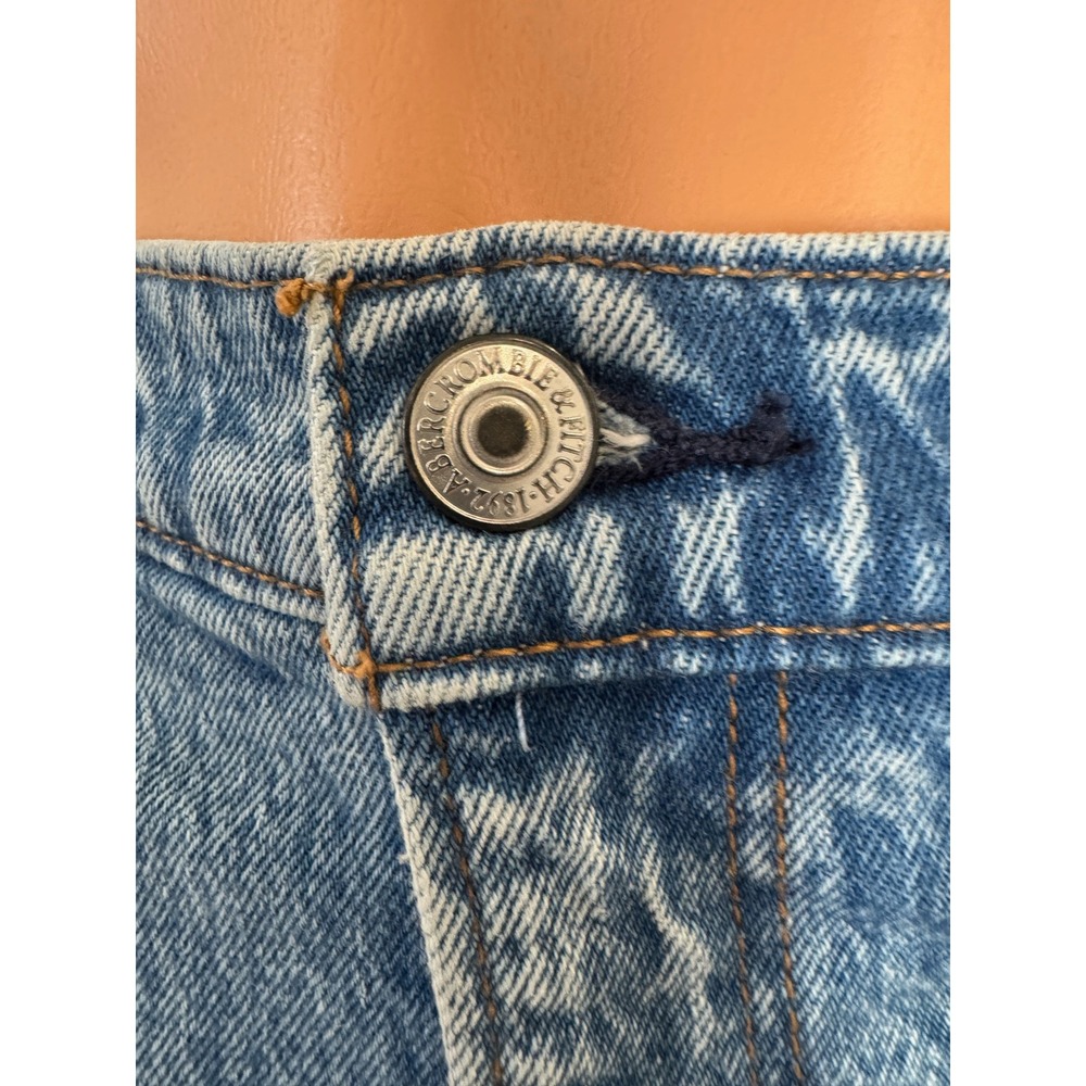 Abercrombie & Fitch The 90s Straight Ultra High Rise Jeans Medium Wash 24 00R - Picture 2 of 16
